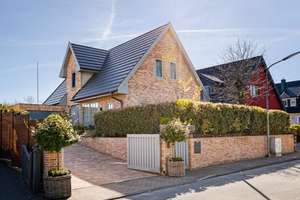 Repräsentatives, neuwertiges Wohnhaus mit großem Garten- und Terrassenbereich in Tinnum – Die vollständige Adresse der Immobilie erhältst du vom Anbieter., 25980 Sylt (Gemeinde) – Vorschaubild 62