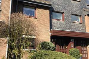 Außergewöhnliche Maisonettewohnung über 3 Ebenen mit Galerie, Kamin, Balkon & Tiefgarage in Buer