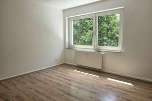**Modernisierte und bezugsfertige 3 Raum in Holsterhausen** – Holsterhauser Str. 92, 45147 Holsterhausen, Essen – Vorschaubild 2