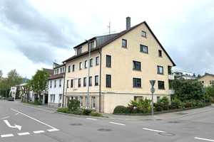 3 Wohneinheiten und eine Gewerbeeinheit! MFH mit Potenzial in zentraler Lage – Reutlingen (Kreis) – Vorschaubild 3