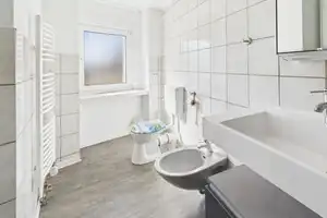 Solide im Innenstadtbereich! 6-Parteien-Haus mit 3 freien Einheiten – Mariaweiler Straße 00, 52349 Düren (Kreis) – Vorschaubild 6