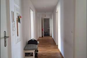 Moderne 4 Zimmer-Wohnung inkl. Einbauküche und Balkon im Zentrum von Augsburg – Beethovenstraße 9, 86150 Bahnhofs-, Bismarckviertel, Augsburg – Vorschaubild 2