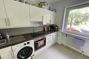 MÜNCHNER IG: Helles Apartment mit Balkon – ruhig gelegen und top gepflegt! – Plattlinger Straße 47, 81479 München – Vorschaubild 9