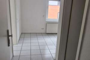 großzügige Appartement-Wohnung in Dünnwald. Gesucht wird eine Person! – Berliner Str. 1017, 51069 Dünnwald, Köln – Vorschaubild 3