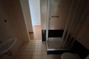 Zentral gelegene 3,5-Zimmer-Wohnung mit Balkon und grünem Ausblick – Robert-Koch-Straße 31, 45879 Altstadt, Gelsenkirchen – Vorschaubild 20