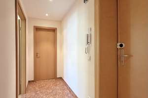 Bezugsfreie 2-Zimmer-Altbauwohnung mit Balkon erweiterbar zur 5- bis 6-Zimmer-Wohnung – Die vollständige Adresse der Immobilie erhältst du vom Anbieter., 12103 Tempelhof, Berlin – Vorschaubild 11