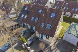 Reihenendhaus in Zeesen | wassernah | 100 m² Wfl. |
4 Zimmer | 335 m² Grdst. | Carport | ruhige Lag – Die vollständige Adresse der Immobilie erhältst du vom Anbieter., 15711 Königs Wusterhausen – Vorschaubild 2
