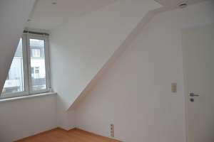 traumhafte helle Dachgeschosswohnung im Herzen von Hamburg Barmbek-Süd – Sentastraße 33, 22083 Barmbek-Süd, Hamburg – Vorschaubild 8