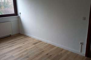 Schöne helle Dachgeschosswohnung über 2 Ebenen in ruhigem 2 Familienhaus !! – Hensgesweider Weg  72, 41069 Holt, Mönchengladbach – Vorschaubild 12