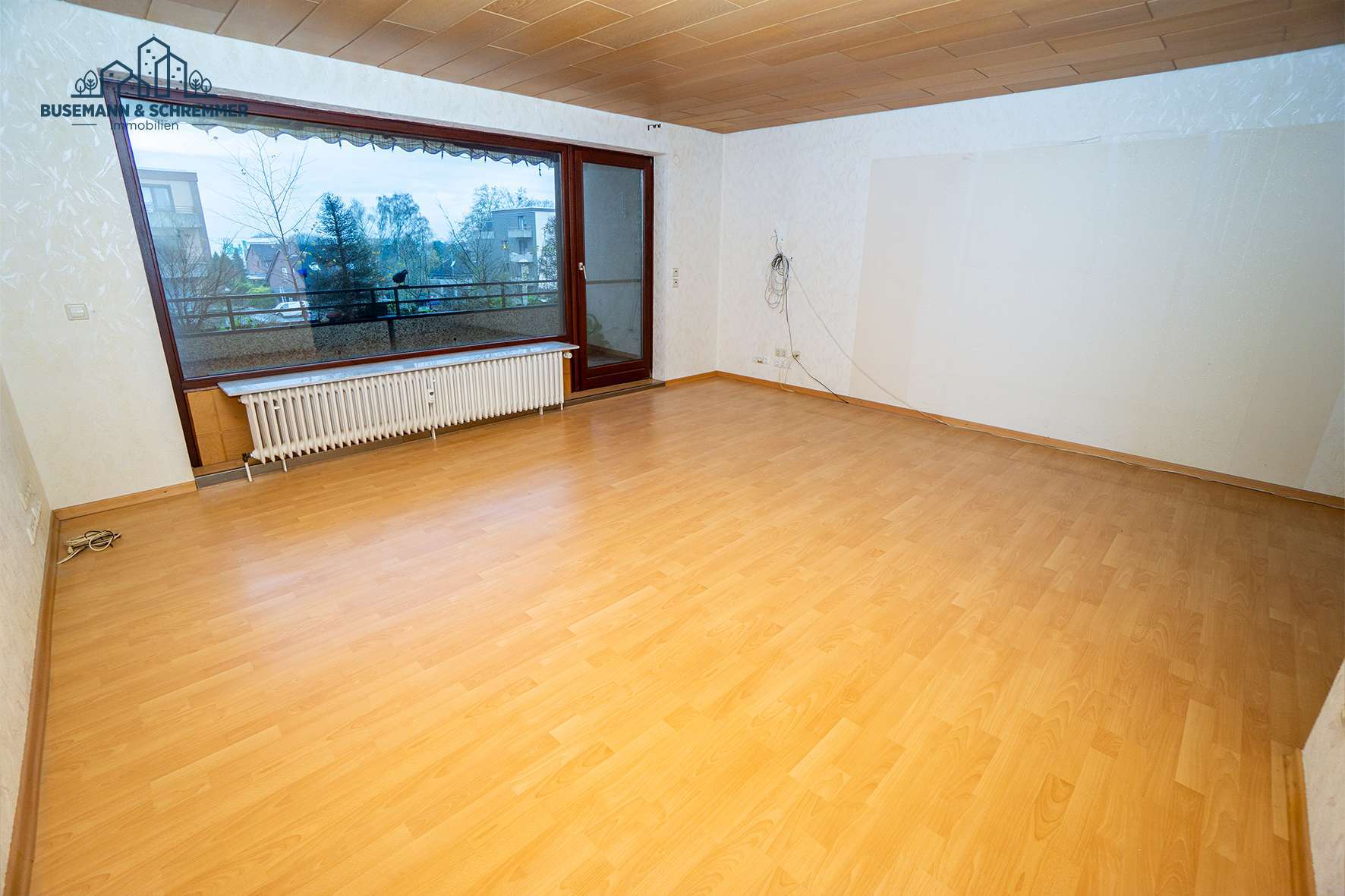 3-Zimmer-Eigentumswohnung mit Loggia und 2 Tiefgaragenstellplätzen in Garbsen-Berenbostel, Hannover Kreis – Bild 2