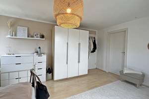 Charmante 3-Zimmer-Altbauwohnung im Ringelbachgebiet Reutlingen! – Die vollständige Adresse der Immobilie erhältst du vom Anbieter., 72762 Reutlingen-Mitte, Reutlingen – Vorschaubild 2
