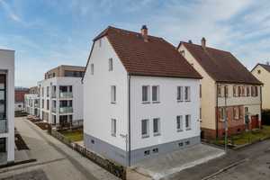 Gepflegtes Zweifamilienhaus in zentraler Lage von Trossingen – Tuttlingen (Kreis) – Vorschaubild 1