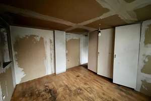 Sanierungsbedürftiges Reihenhaus mit Balkon in Adenau – Hauptstrasse 42, 53518 Adenau – Vorschaubild 11