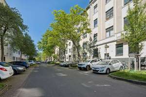Altbauflair trifft Potenzial – lichtdurchflutete 2,5-Zimmer-Wohnung nahe Volksgarten! – Die vollständige Adresse der Immobilie erhältst du vom Anbieter., 40227 Oberbilk, Düsseldorf – Vorschaubild 2