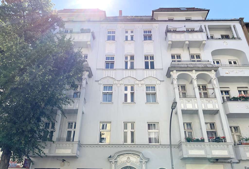 Immobilie in Berlin - +++ Kauf ohne Besichtigung, 1-Zi. ETW mit Balkon mit viel Potenzial, Berlin Neukölln +++ - Bild 2