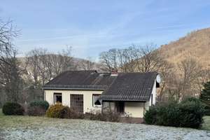 Sonne, Ruhe & Raum für Ideen – freistehendes Haus mit Traumgrundstück – Die vollständige Adresse der Immobilie erhältst du vom Anbieter., 65817 Eppstein – Vorschaubild 3
