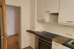 Preishammer! Schicke 2-Zimmer-Wohnung mit Loggia in der historischen Altstadt von Regensburg – Die vollständige Adresse der Immobilie erhältst du vom Anbieter., 93047 Innenstadt, Regensburg – Vorschaubild 4