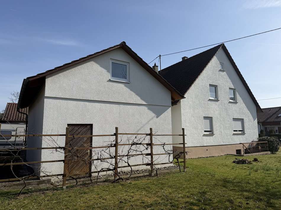ANsicht Nord-West mit Schuppen
