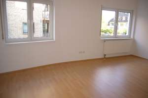 Großzügige Wohnung im Erdgeschoss mit Tageslichtbad & Wohnküche in Rheinnähe zum 1.7.2026 – Hohlstraße xx, 55130 Weisenau, Mainz – Vorschaubild 9