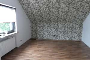 Top Kapitalanlage: Vollvermietetes Mehrfamilienhaus in Hungen! – Die vollständige Adresse der Immobilie erhältst du vom Anbieter., 35410 Hungen – Vorschaubild 3