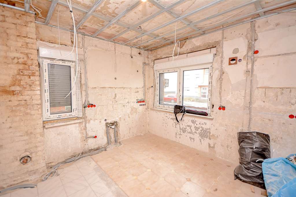 Immobilie in Wesseling - Sanierungsbereiter Bungalow mit flexiblem Grundriss in ruhiger Lage von Berzdorf - Bild 4