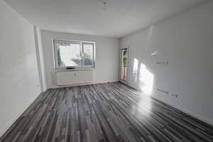 2-Zimmer-Wohnung mit eigenem Garten – renoviert, ruhig gelegen und sofort bezugsbereit