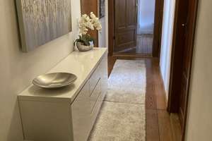 Wunderschöne 118qm^2 große 4-Zimmer Altbauwohnung mit Terrasse und Stuck an den Wänden in Magdeburg