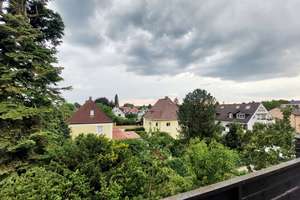 2-Zimmer-Wohnung mit große Dachterrasse und Blick ins Grüne