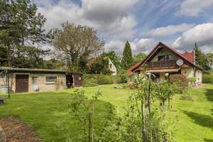 Freistehendes Einfamilienhaus mit viel Platz und liebevoll angelegtem Außenbereich – Die vollständige Adresse der Immobilie erhältst du vom Anbieter., 12623 Mahlsdorf, Berlin – Vorschaubild 6