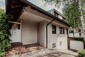 Beeindruckendes Walmdachhaus mit Blick ins Grüne und Tiefgarage – Die vollständige Adresse der Immobilie erhältst du vom Anbieter., 96482 Ahorn – Vorschaubild 64