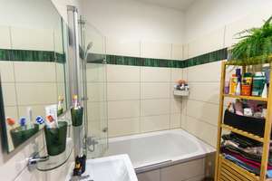 Vermietete Eigentumswohnung als attraktive Investmentchance |Balkon|Fußbodenheizung|Bad mit Wanne – Kirchhofstrasse 8, 39112 Sudenburg, Magdeburg – Vorschaubild 15