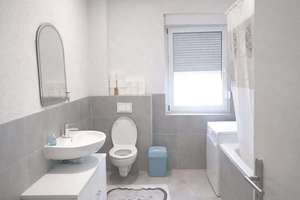 Gepflegte 2-Zimmer-Wohnung  Mannheim-Waldhof  ab sofort oder später – Oppauerstraße 27, 68305 Waldhof, Mannheim – Vorschaubild 2