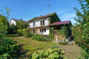 Freistehendes Einfamilienhaus mit Garten, Nahwärme und guter Anbindung in Gottmadingen-Ebringen – 78244 Gottmadingen – Vorschaubild 1