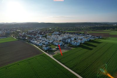 Großzügige 3,5 Zimmer-Wohnung in herrlicher Feldrandlage!