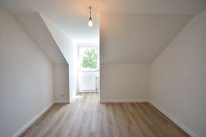 WBS erforderlich! Renovierte 3-Zimmer-Altbau-Whg mit Balkon – Geldernsche Straße 127, 47803 Inrath/Kliedbruch, Krefeld – Vorschaubild 3