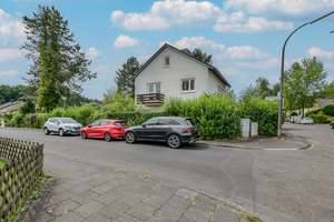 Einfamilienhaus mit Garten, Terrasse und Garage in Bonn-Niederholtorf – Die vollständige Adresse der Immobilie erhältst du vom Anbieter., 53229 Holtorf, Bonn – Vorschaubild 4