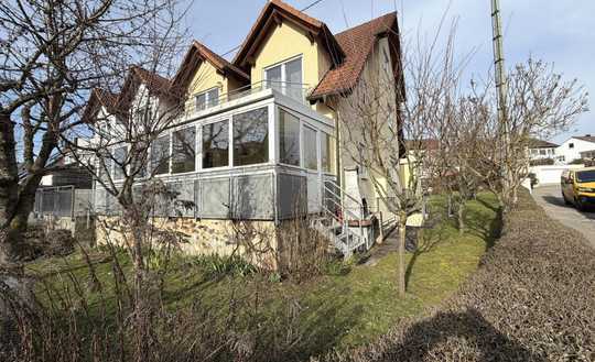 Junges 2-Familien-Reiheneckhaus in familienfreundlicher Wohnlage!