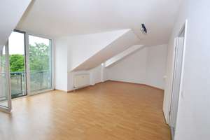 Wohnen und Arbeiten in heller 2-Zimmer-Wohnung mit individuellem Schnitt! – Die vollständige Adresse der Immobilie erhältst du vom Anbieter., 50765 Blumenberg, Köln – Vorschaubild 3