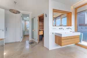 Lichtdurchflutetes Traumhaus in Kirchditmold. Energetisch top! – Kassel – Vorschaubild 27