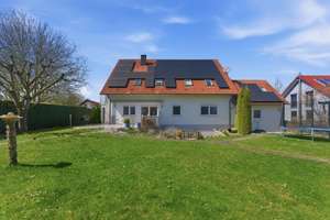 Großzügig, lichtdurchflutet und unzählige Möglichkeiten - Geräumiges Wohnhaus in Eggingen – Die vollständige Adresse der Immobilie erhältst du vom Anbieter., 89079 Eggingen, Ulm – Vorschaubild 26