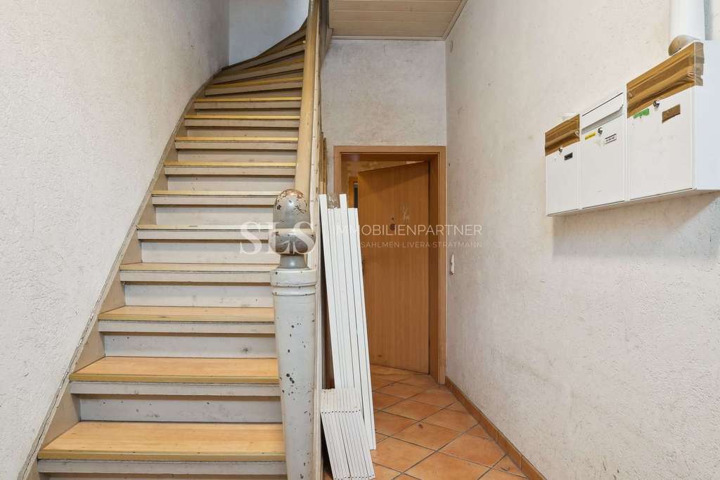 Immobilie in Dortmund - Dreifamilienhaus in Dortmund – laufende Mieteinnahmen und freie Erdgeschosswohnung mit Potenzial - Bild 4