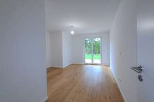 Stilvolle 3-Zimmer-EG-Wohnung mit gehobener Innenausstattung mit Terrasse und EBK – Däumlingstraße 4, 81739 Waldperlach, München – Vorschaubild 6