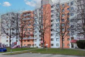 Augsburg Zentrum: Keine Mietersuche, keine Risiken – Kapitalanlage mit sofortigen Einnahmen – Die vollständige Adresse der Immobilie erhältst du vom Anbieter., 86153 Am Schäfflerbach, Augsburg – Vorschaubild 2