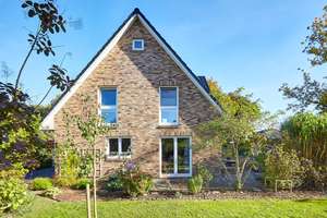 Das Haus fast neu - 
der Garten ein Traum – Die vollständige Adresse der Immobilie erhältst du vom Anbieter., 22926 Ahrensburg – Vorschaubild 4