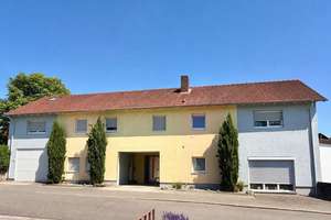 Teilvermietetes Wohn- und Geschäftshaus mit Innenhofcharme und Potenzial