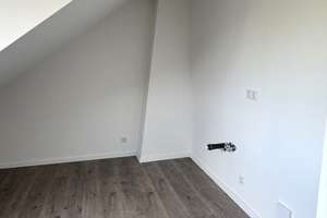 **Erstbezug nach Neuausbau** interessante 3,5-Zi.-Whg.  für DG-Liebhaber in ruhiger Lage** – Hans-Pfitzner-Str. 2, 47057 Neudorf-Süd, Duisburg – Vorschaubild 12