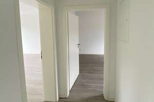 Komplett renovierte 2,5-Zimmer-Wohnung in Nähe City mit Balkon! – Essener Str. 79, 45141 Stoppenberg, Essen – Vorschaubild 5