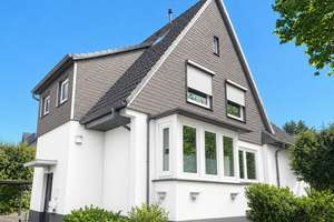 Gepflegtes Zweifamilienhaus mit großem Grundstück in bester Lage von Niendorf – Die vollständige Adresse der Immobilie erhältst du vom Anbieter., 22459 Niendorf, Hamburg – Vorschaubild 15