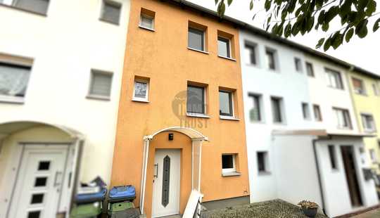 Bild von NEUER PREIS - REIHENHAUS MIT GARTEN UND PARKPLATZ