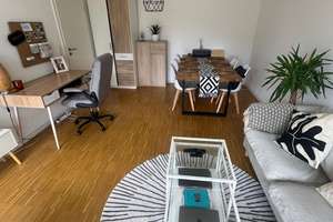 Neckarblick! Liebevoll sanierte Etagenwohnung mit tollem Neckarblick und zwei Balkonen! – Die vollständige Adresse der Immobilie erhältst du vom Anbieter., 68169 Neckarstadt-West, Mannheim – Vorschaubild 2
